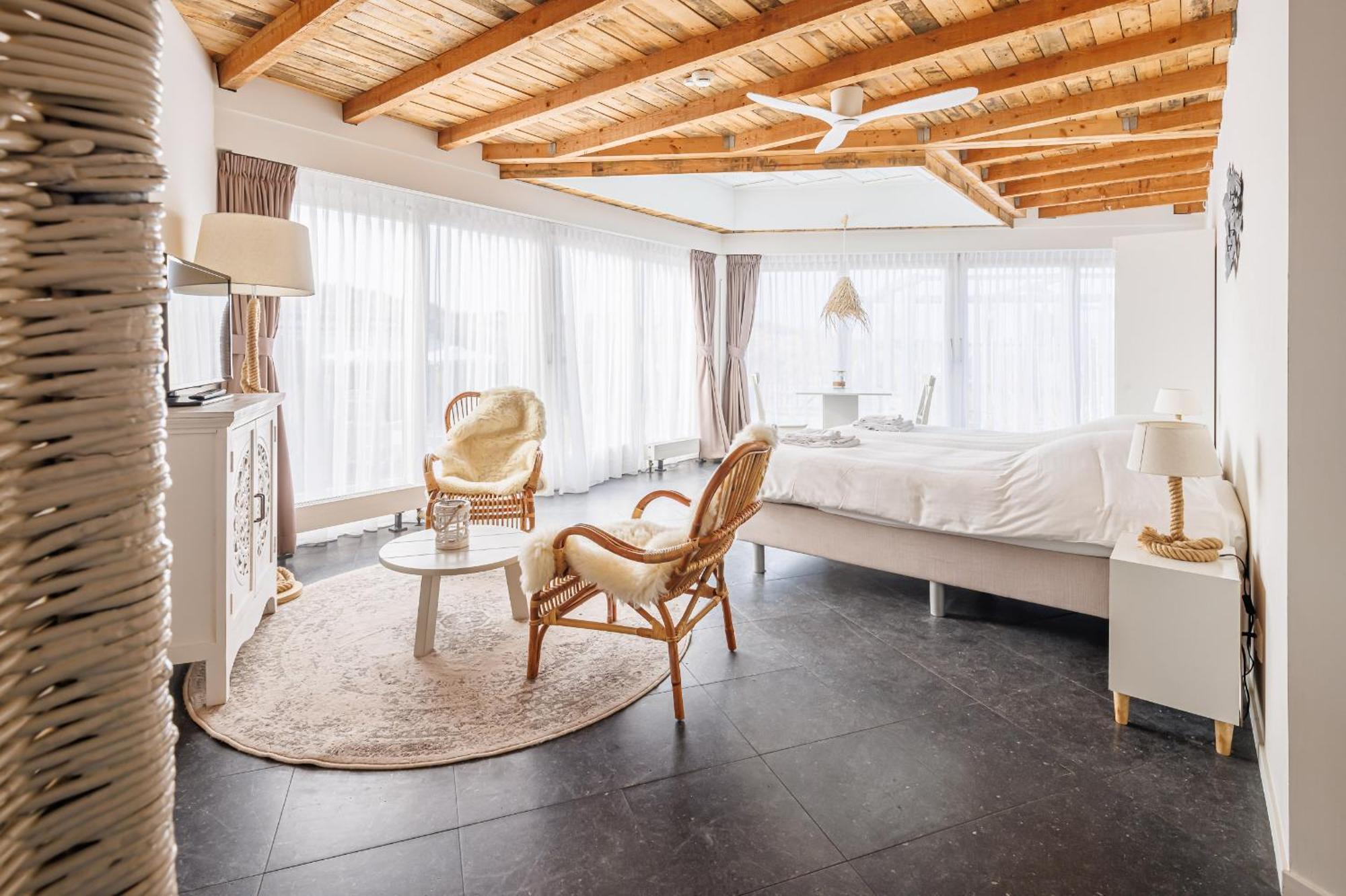 Neptunus Appartementen Bergen aan Zee Rum bild