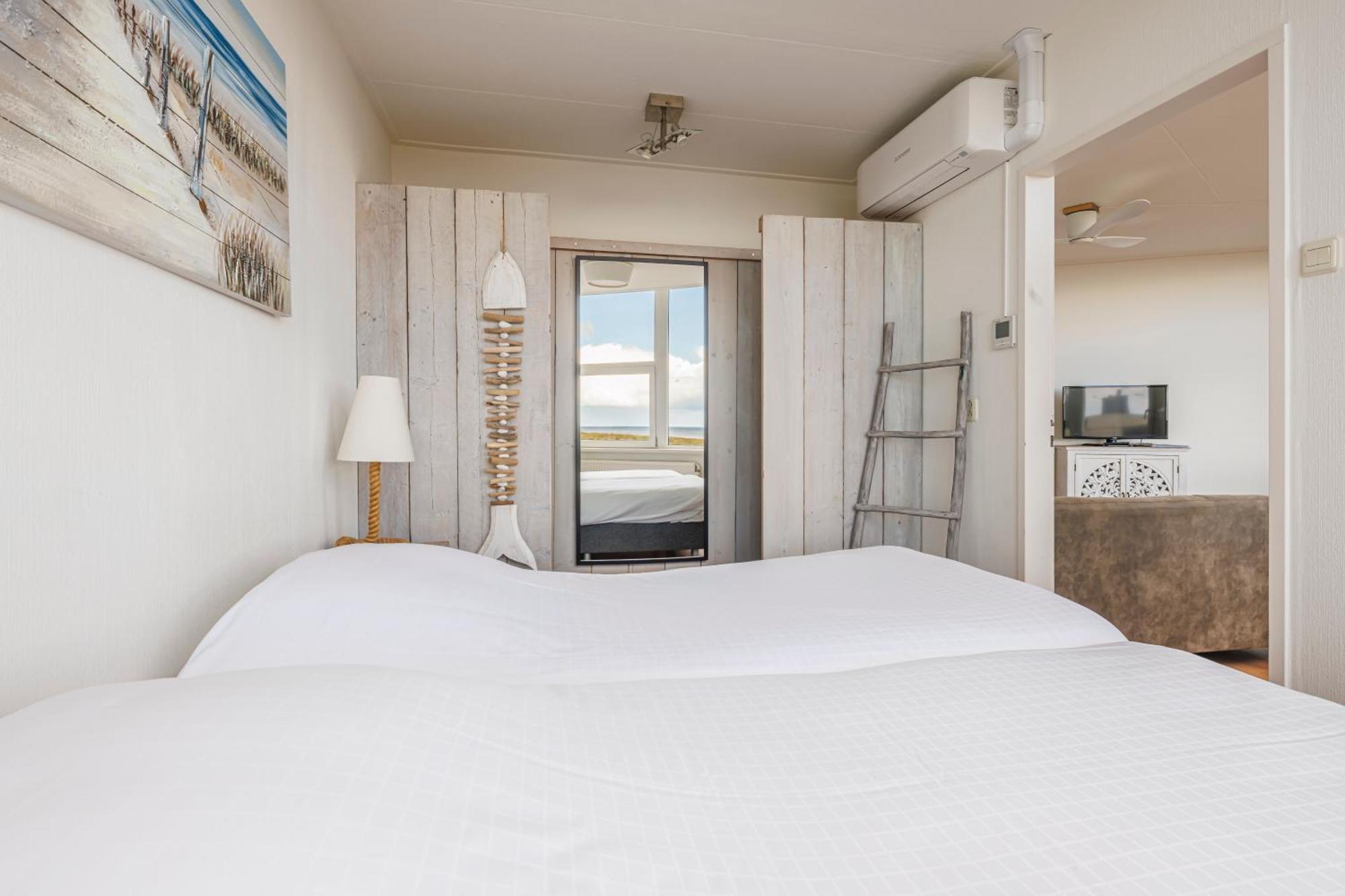 Neptunus Appartementen Bergen aan Zee Rum bild